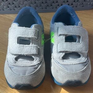 Kids Gray and Green Shoes size 8
